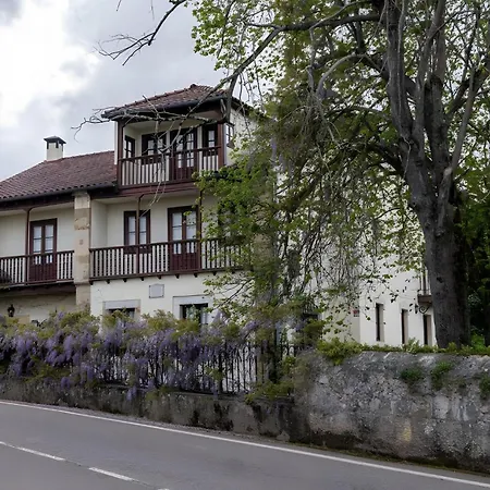 Casa Montanesa En Medio Cudeyo Hébergement de vacances